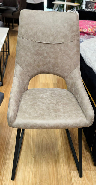 DC571 Dining Chair